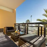 Superb Location Beachfront , 3 Bed With Terrace