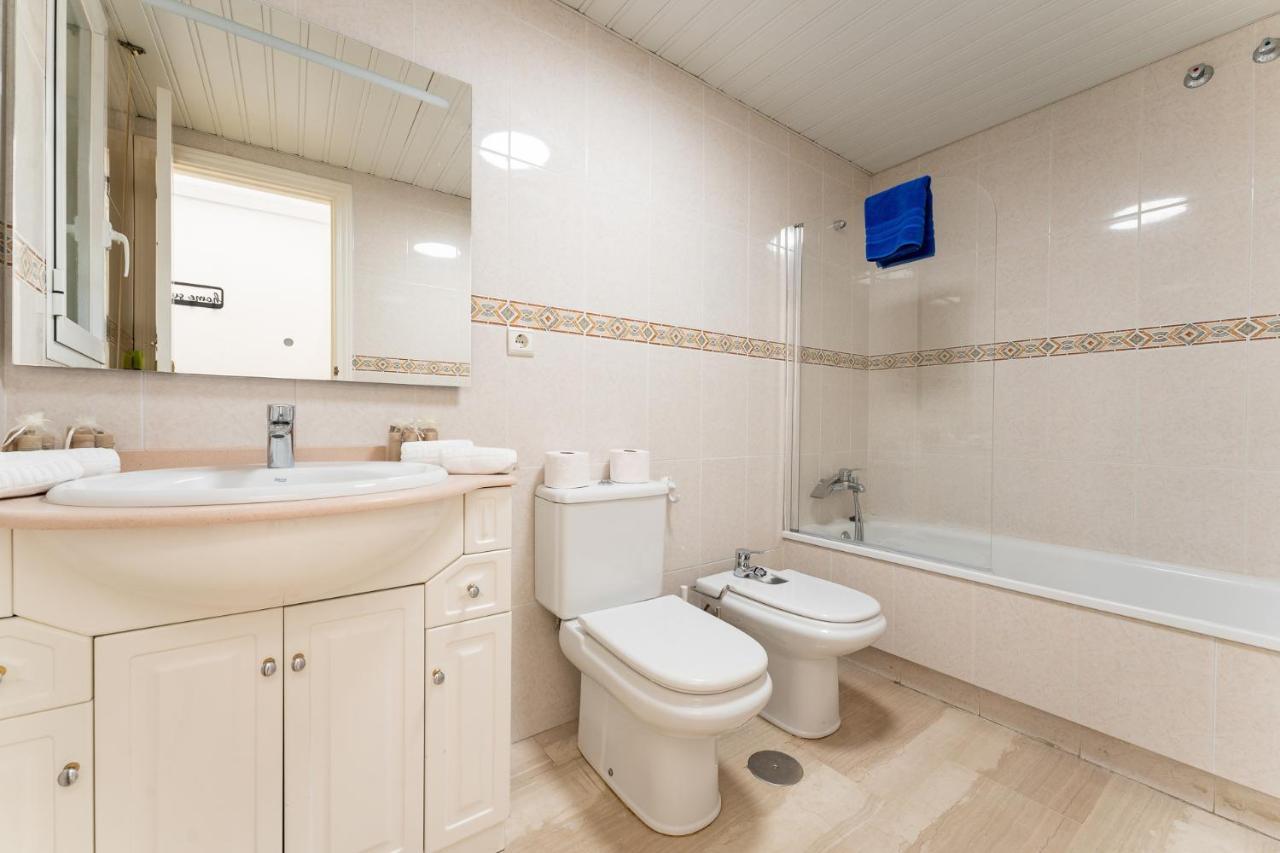 Leilighet Superb Location Beachfront , 3 Bed With Terrace Fuengirola