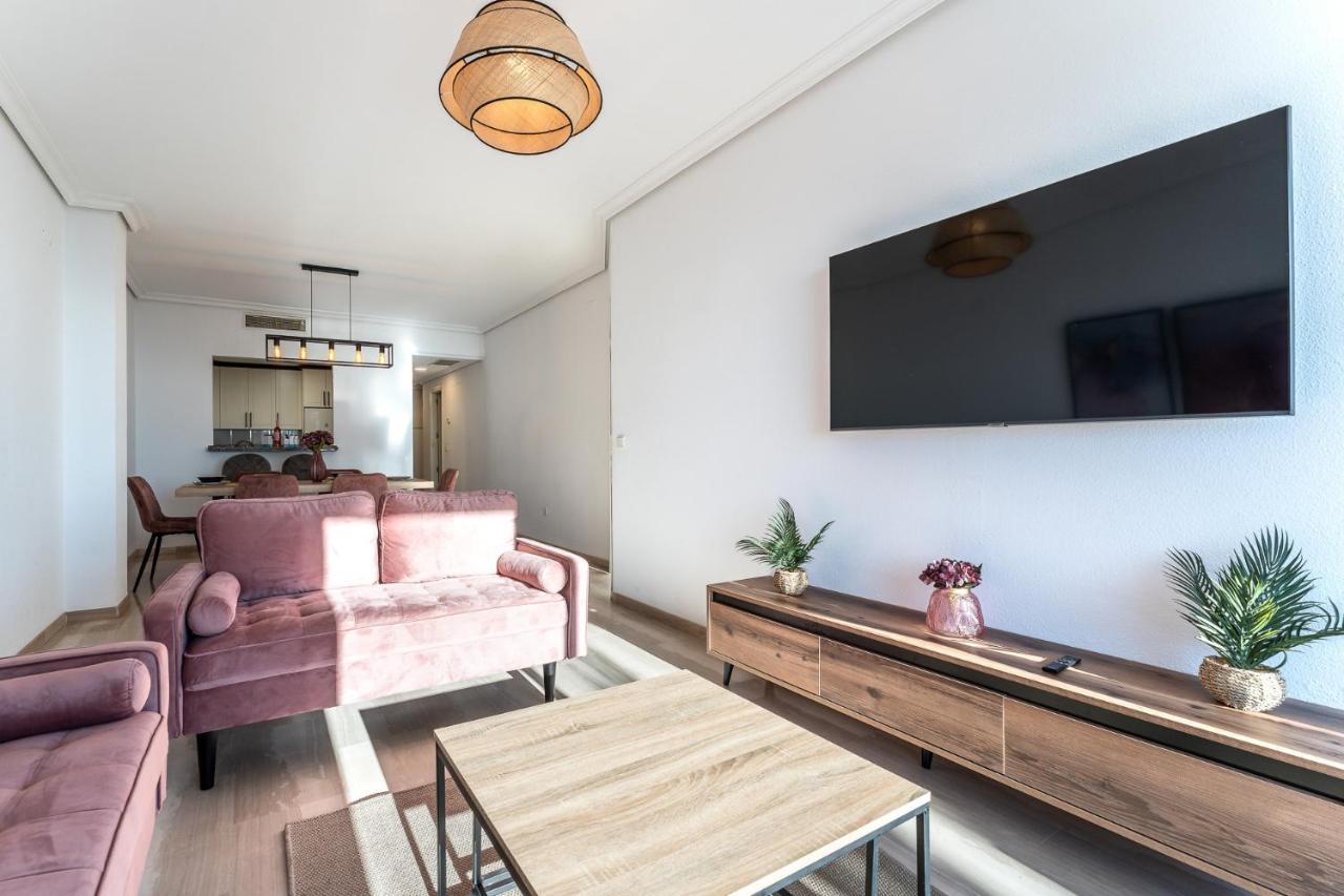 Superb Location Beachfront , 3 Bed With Terrace