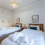 Superb Location Beachfront , 3 Bed With Terrace